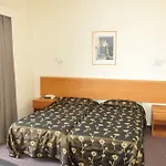 Harry's 3*
