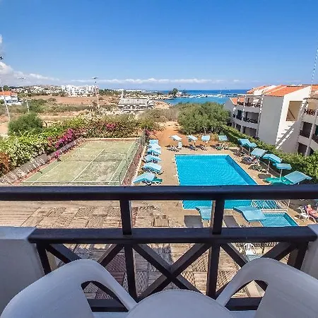 Harry's Otel Protaras