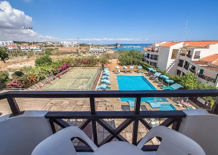 Harry's Hotel Protaras